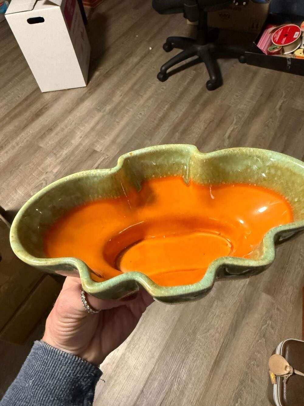 Vintage California Pottery G02-USA Scalloped Planter Bowl Orange Green